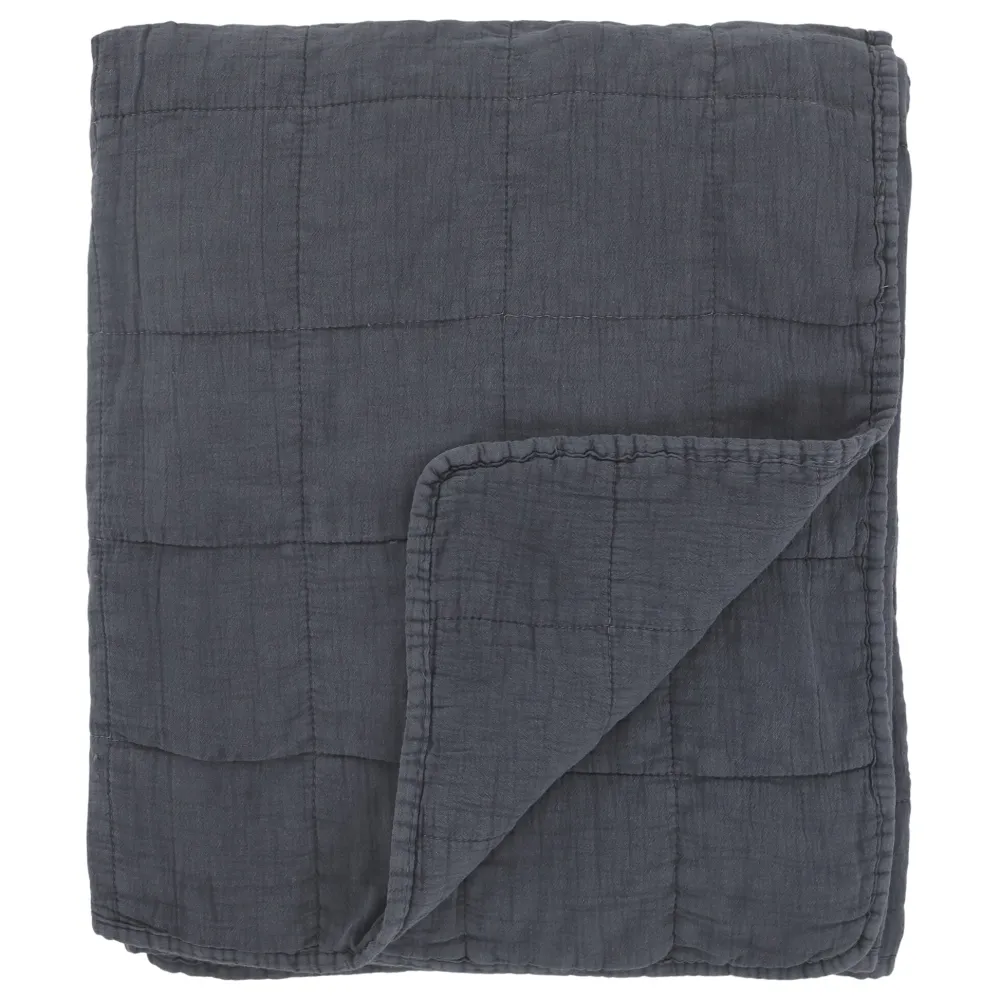 Discount Chic Antique Aix Vintage Quilt