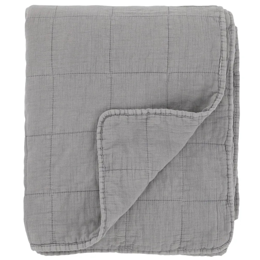 Discount Chic Antique Aix Vintage Quilt