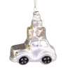 Chic Antique Auto mit Geschenken zum Aufhängen
