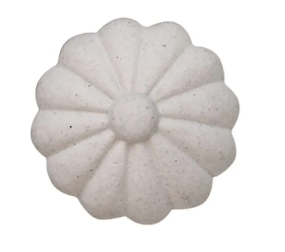 Discount Chic Antique Griff Blume