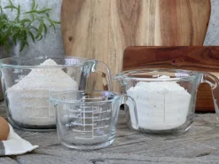 New Chic Antique Kanne aus Glas mit Messeinheiten