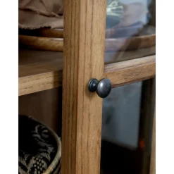 Discount Chic Antique Landhaus Vitrinenschrank Marseille mit 4 Türen und 4 Schubladen