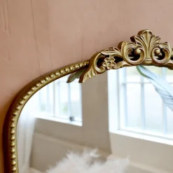 Hot Chic Antique Spiegel mit Dekorrand