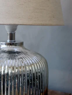 Online Chic Antique Tischlampe aus Glas mit Rillen