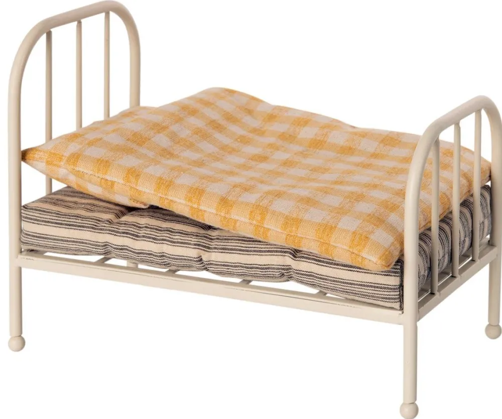 New Maileg Vintage Bett Teddy Junior